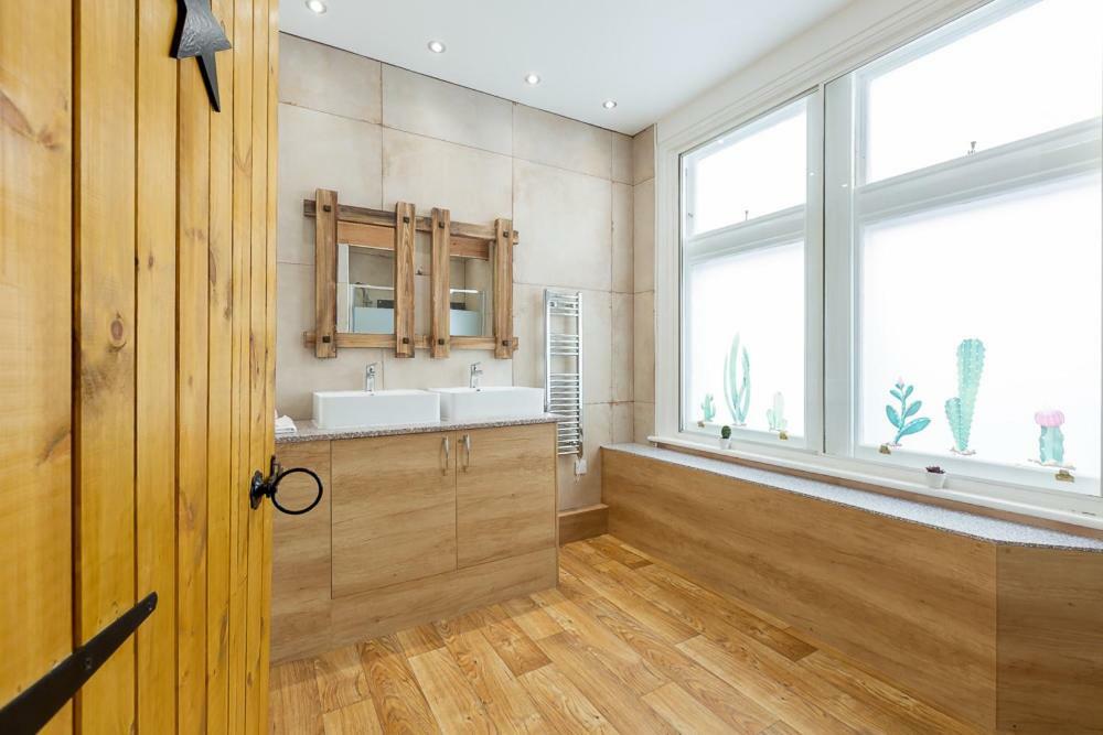 Honeypot House Apartment Нюкасъл ъпон Тайн Екстериор снимка